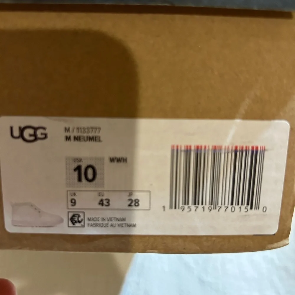 Ugg Neumel Men’s size 10. NWT